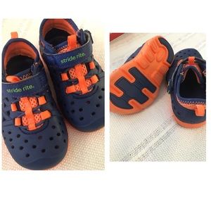 Stride Rite size 5t shoes